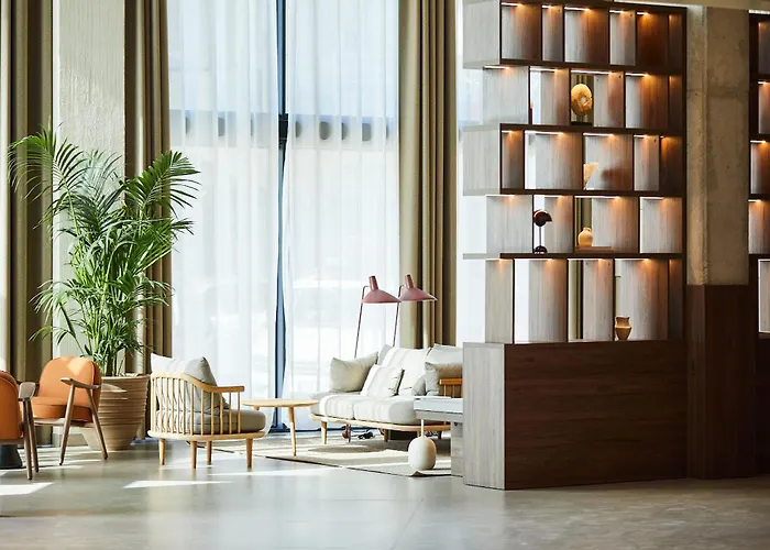 Hotel Silken 4*