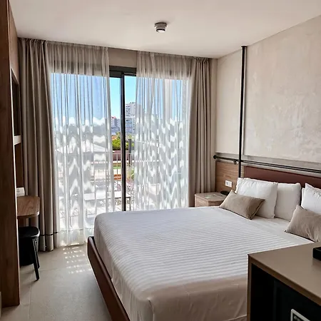 Hotel Silken 4*