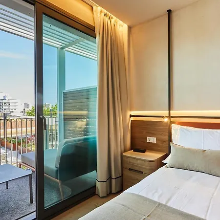 Отель Silken 4*